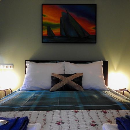 The Wee White Hoose Bed & Breakfast Oosternijkerk Ngoại thất bức ảnh